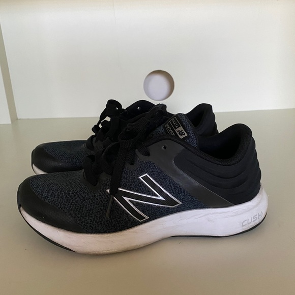 New Balance Shoes - NB Walking Shoes